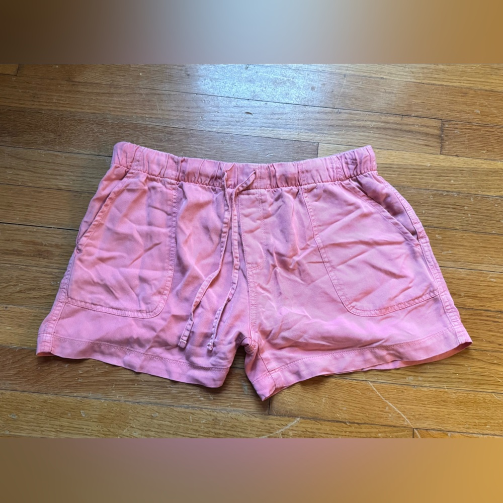GAP Women's Coral Cargo Shorts